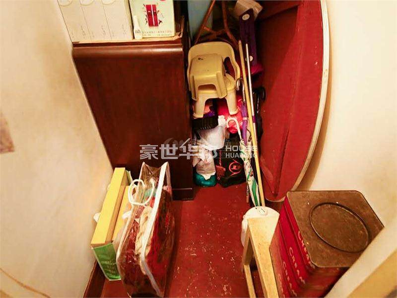 储物间