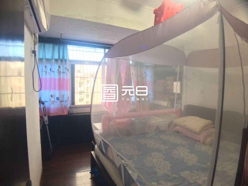 次卧