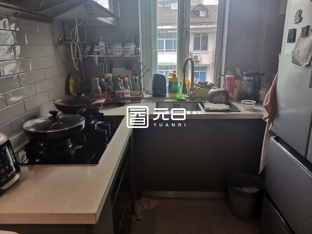 厨房