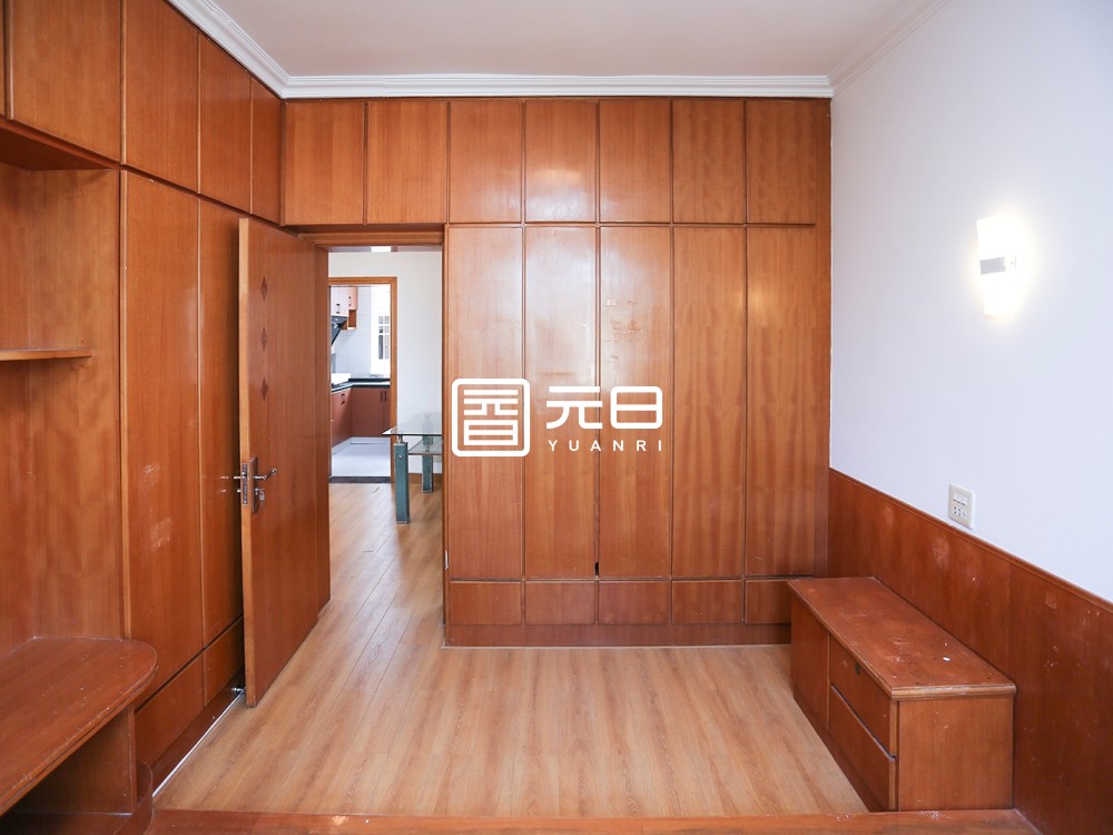 主卧