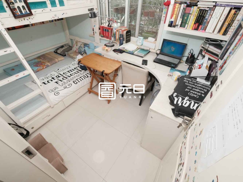 次卧