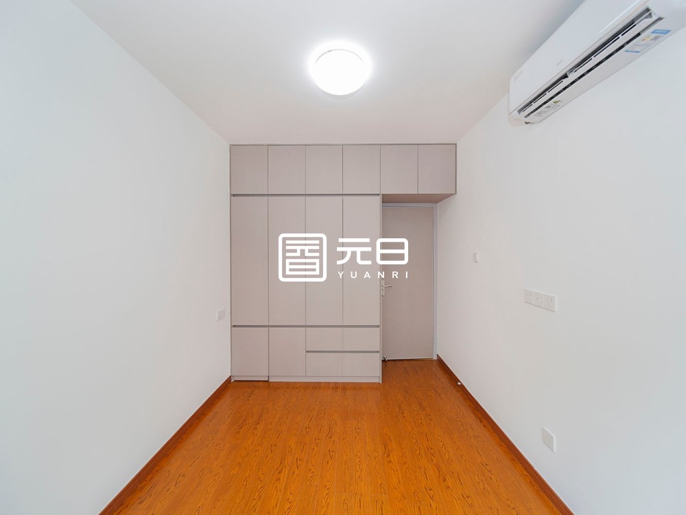 主卧