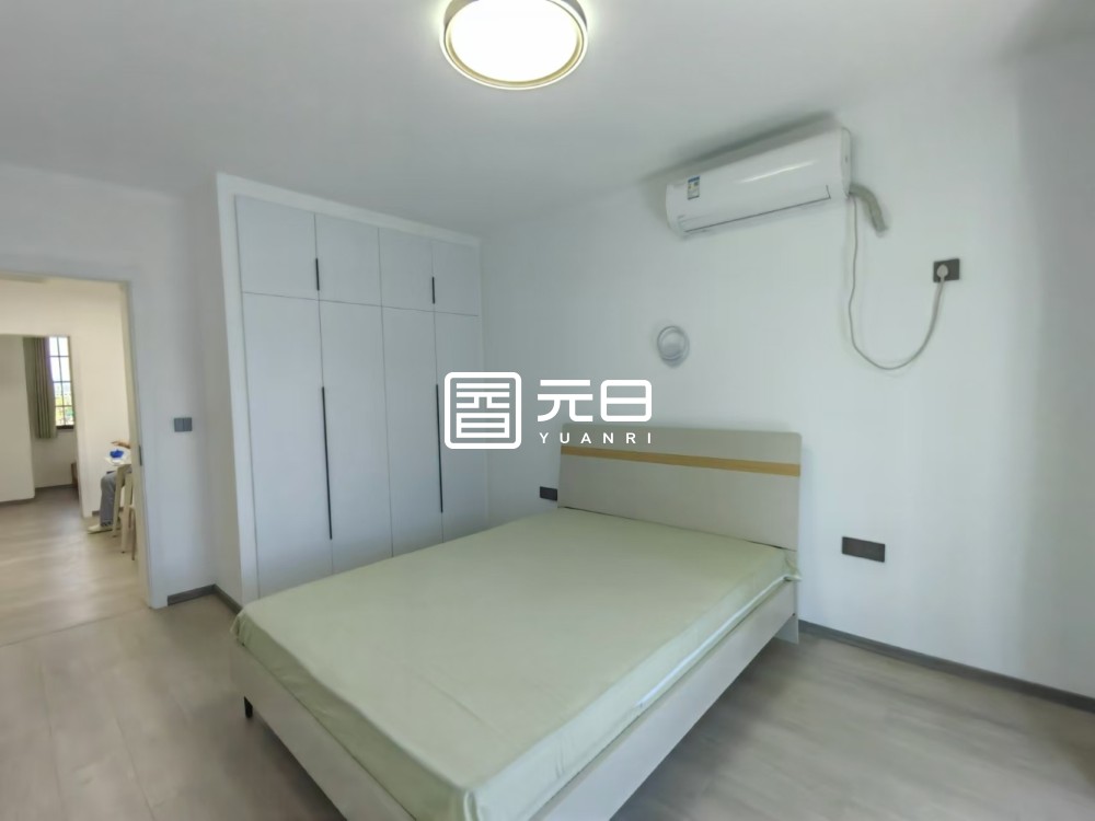 次卧