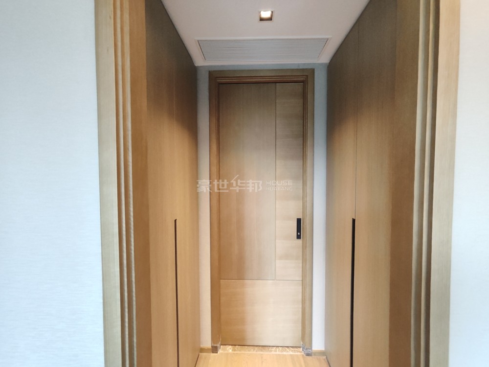 衣帽间