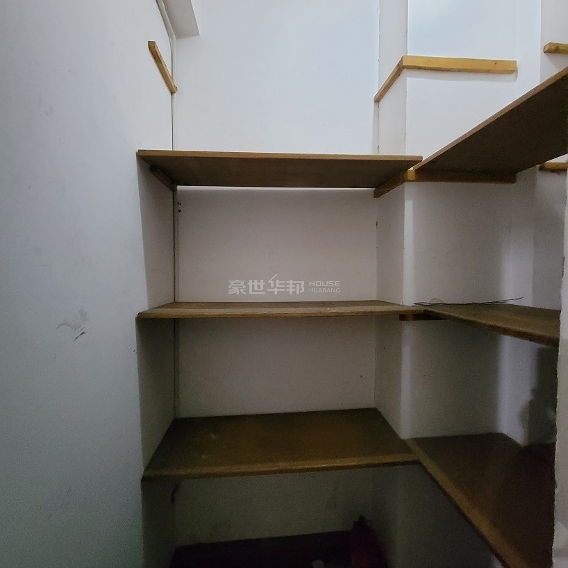 储物间