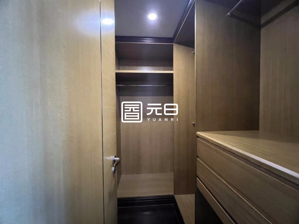 衣帽间