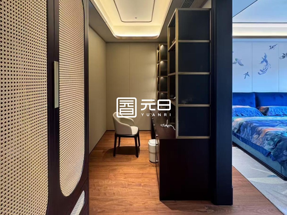 衣帽间