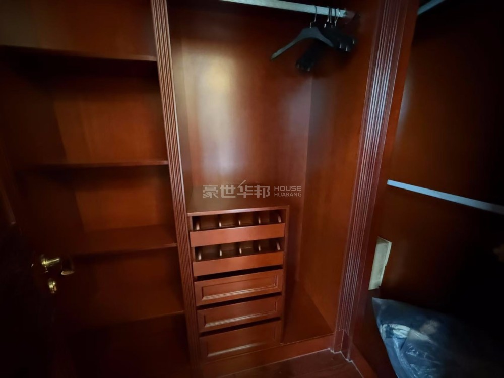 衣帽间