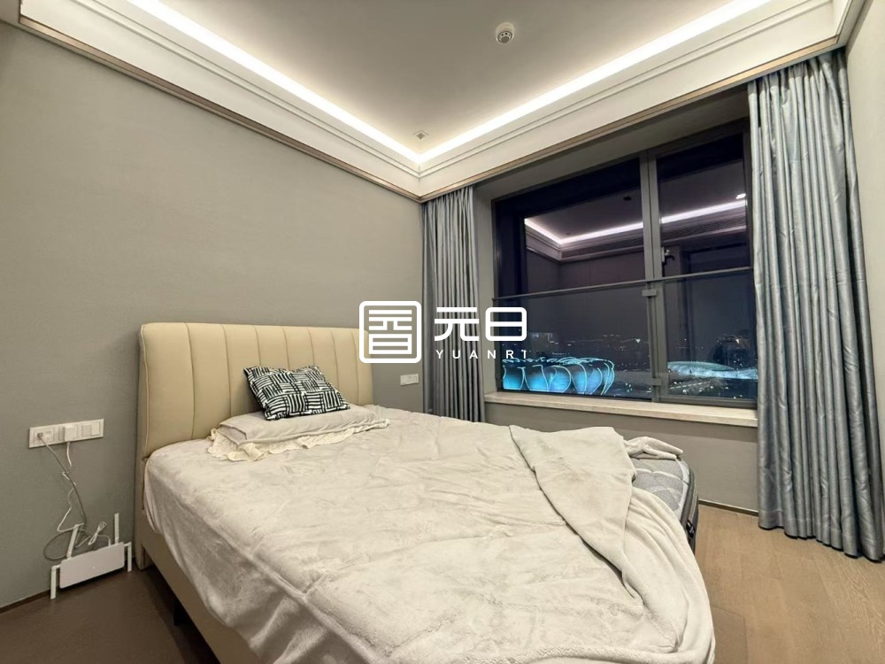 次卧