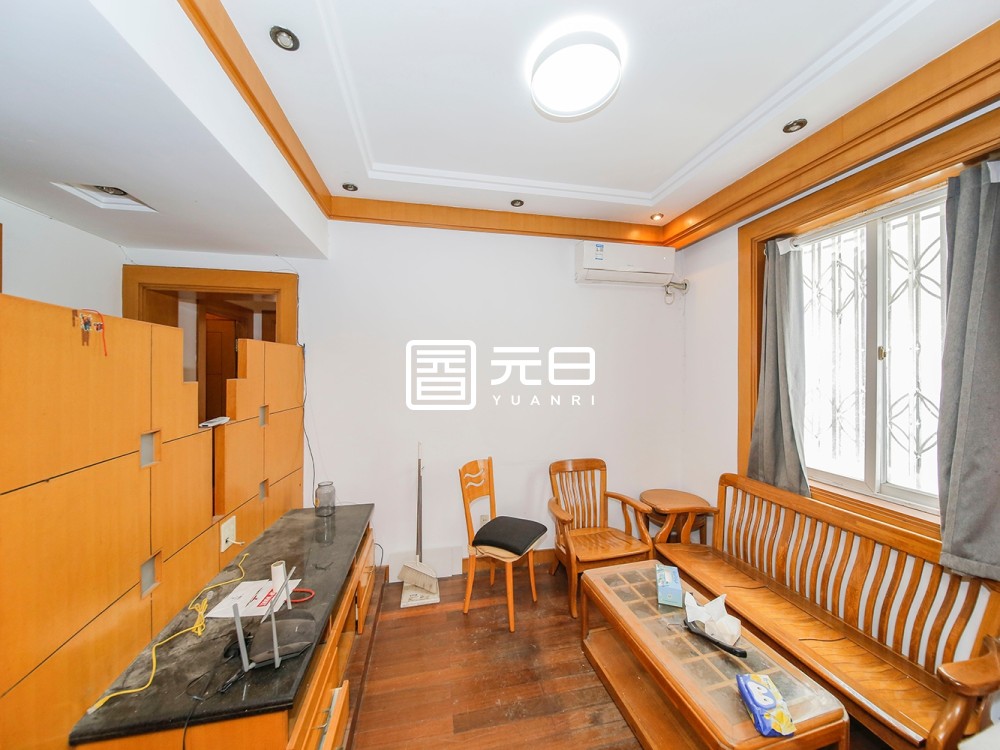 客厅