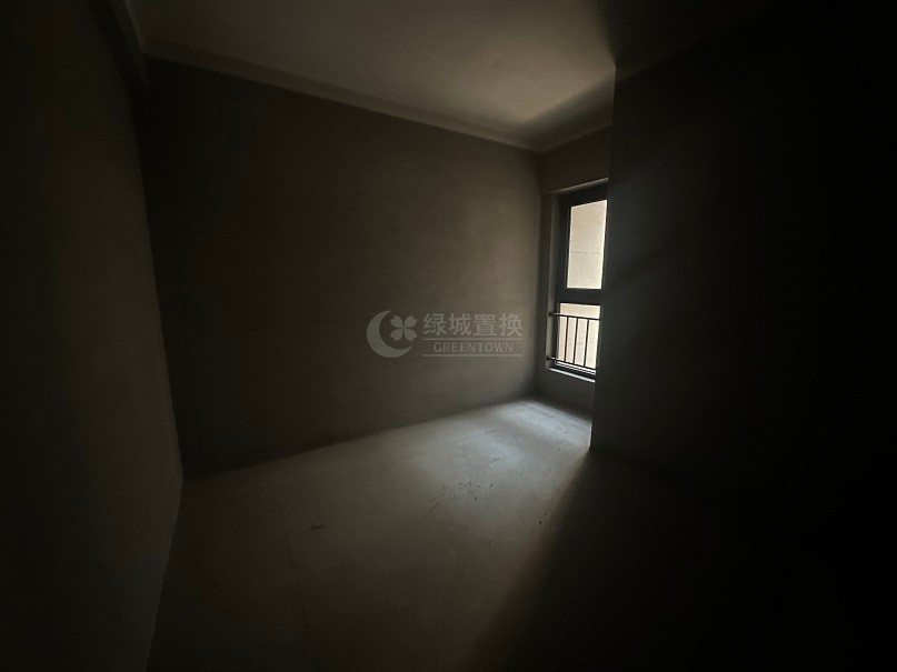 次卧