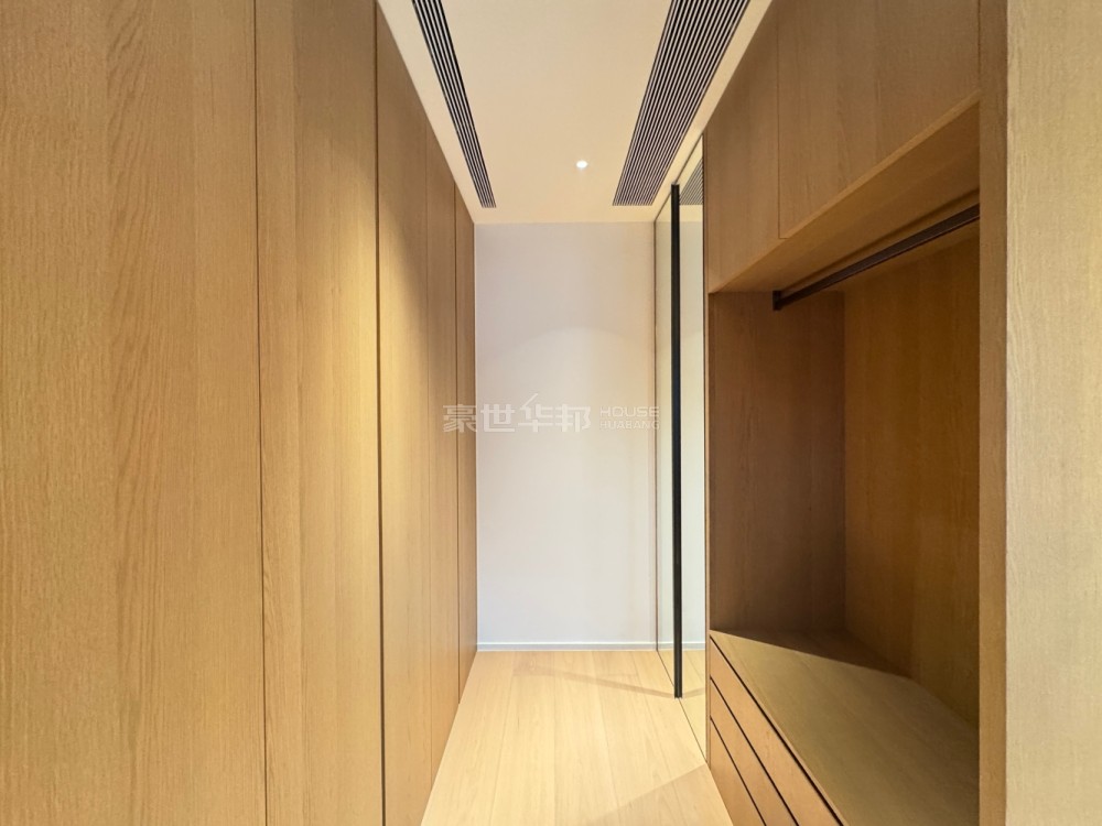 衣帽间