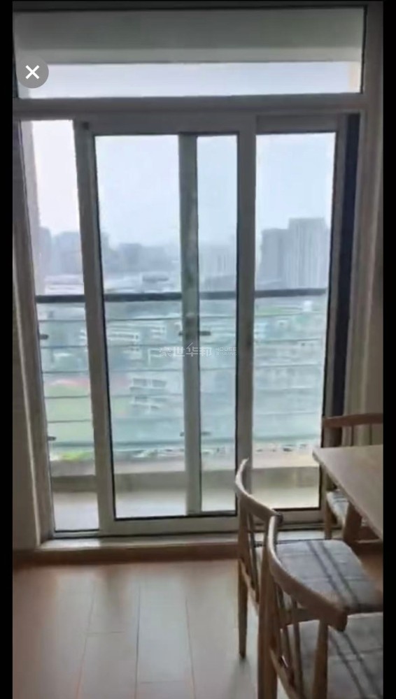 次卧