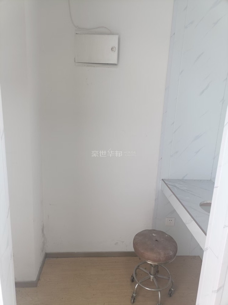 衣帽间