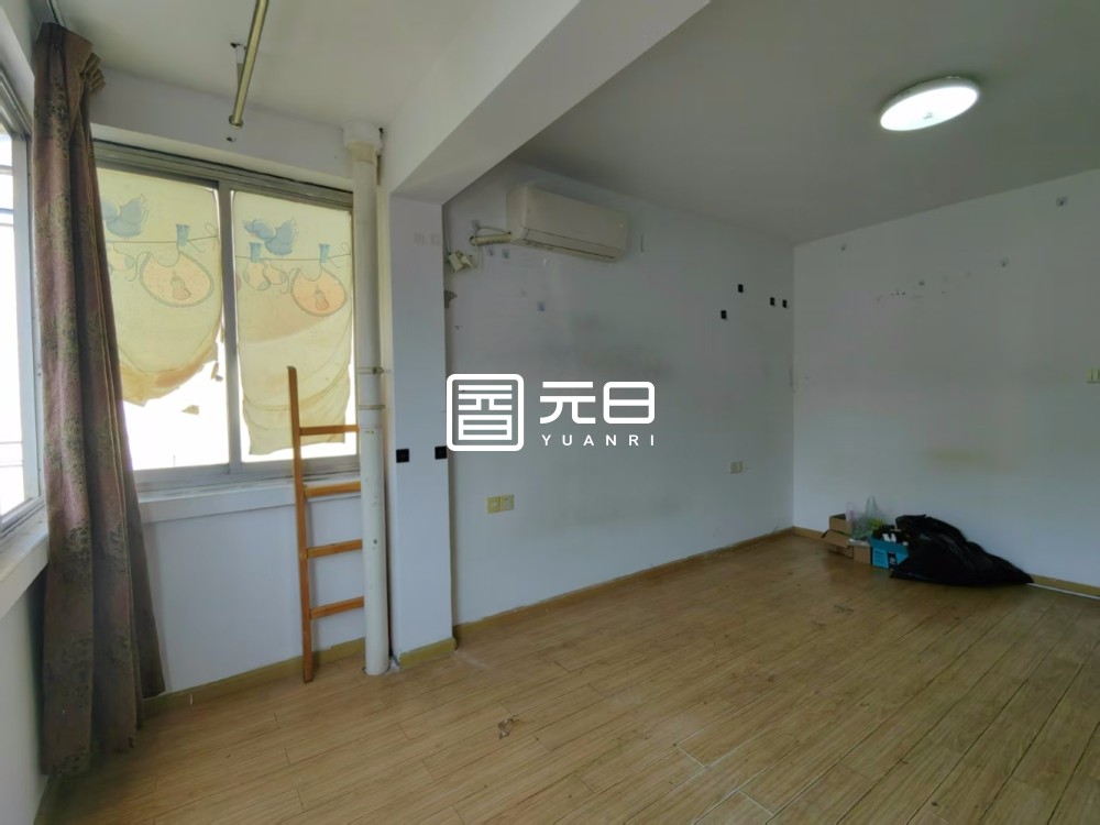 主卧