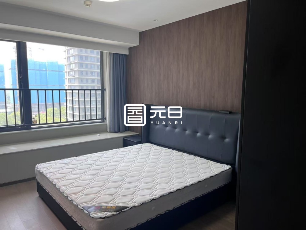 主卧