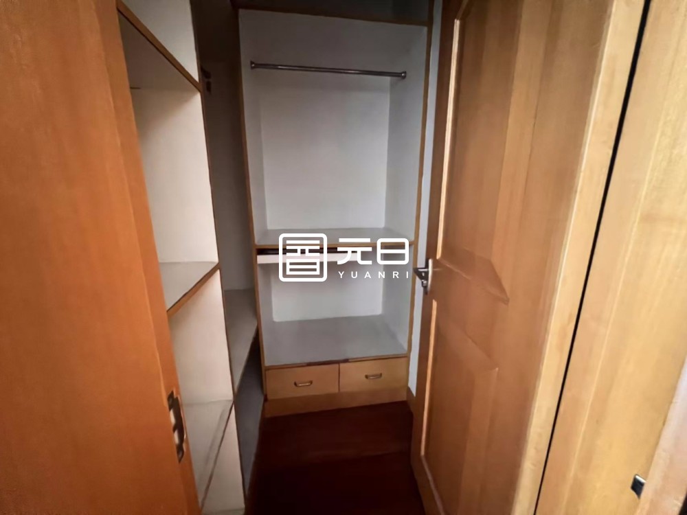 衣帽间