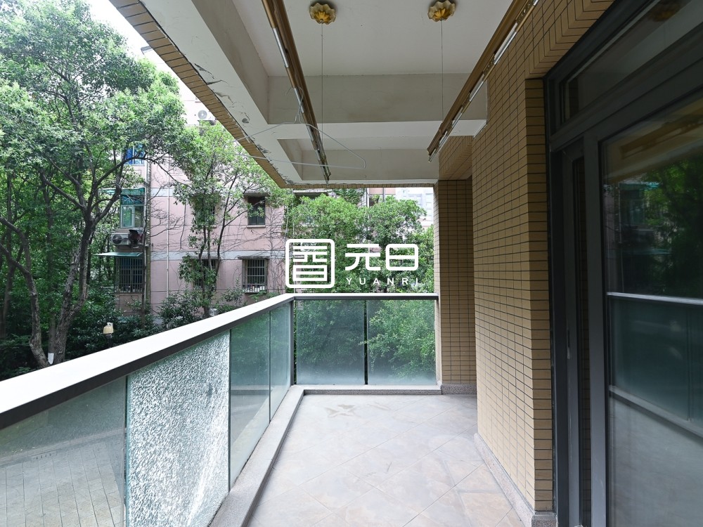 阳台